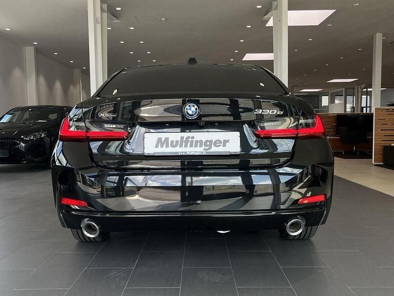 Neu BMW 330e Sport Line 292 PS (214 kW) 2025 Schwarz Limousine