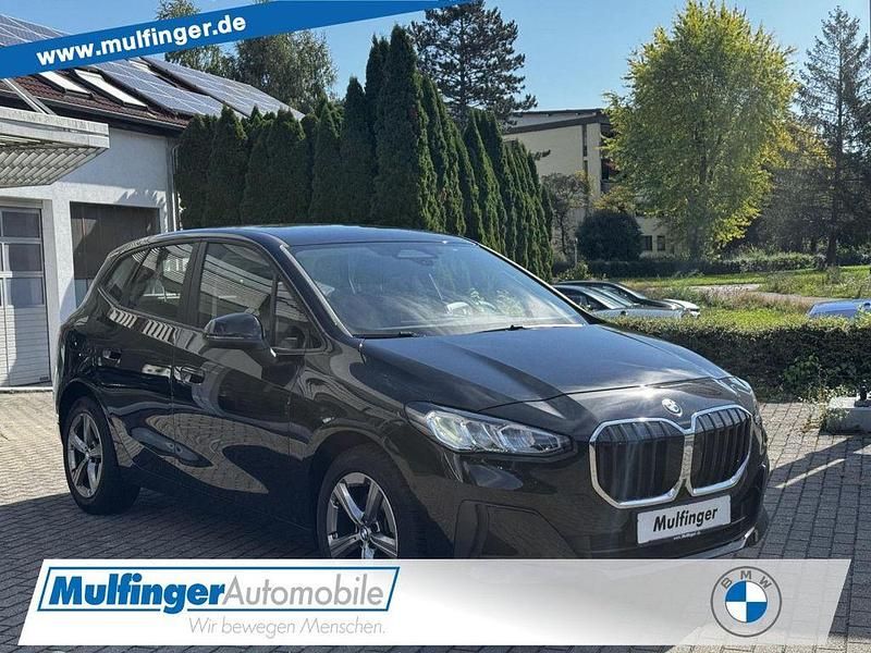 Schwarz Gebraucht 2022 BMW 218 Van / Kleinbus | 22.290 € (Guter Preis) - Bild 1/4