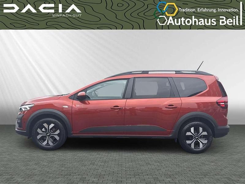 Neu Dacia Jogger Expression 94 PS (69 kW) 2025 Terracottabraun metallic (bra Van / Kleinbus