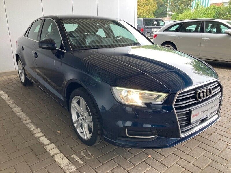 Gebraucht Audi A3 Design 150 PS (110 kW) 2019 Kosmosblau Limousine