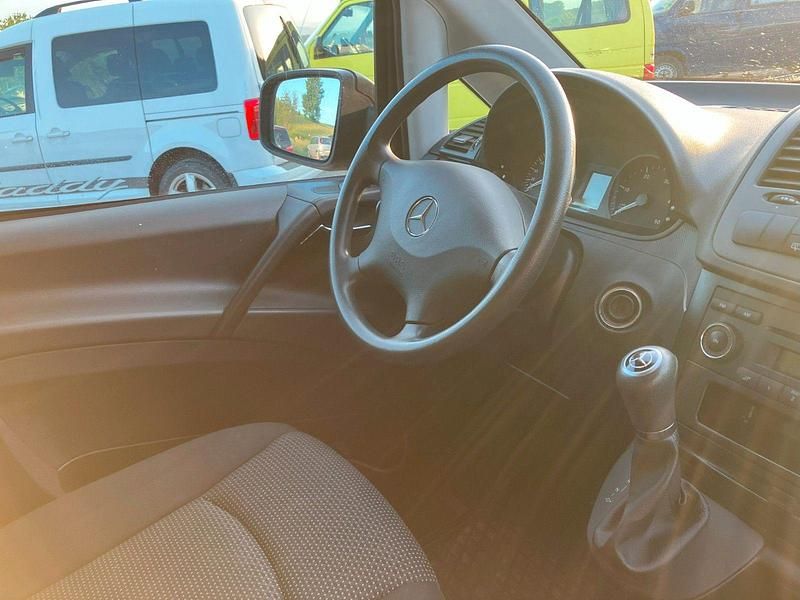 Gebraucht Mercedes Vito 136 PS (100 kW) 2014 Schwarz Van