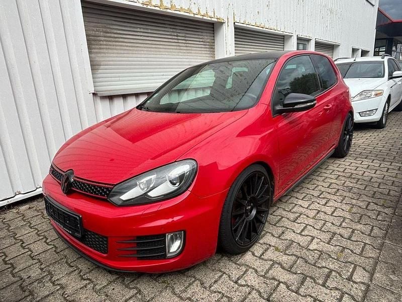 Tornadorot Gebraucht 2009 VW Golf VI GTI Limousine | 4.450 € (Superpreis) - Bild 1/4