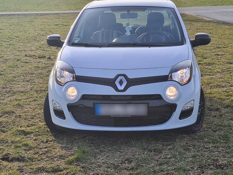 Gebraucht Renault Twingo Initiale Paris 75 PS (55 kW) 2014 Weiß Kleinwagen