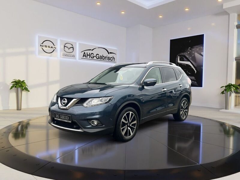 Haptic blue (m) Gebraucht 2017 Nissan X-Trail Tekna SUV | 19.990 € (Etwas zu teuer) - Bild 1/4