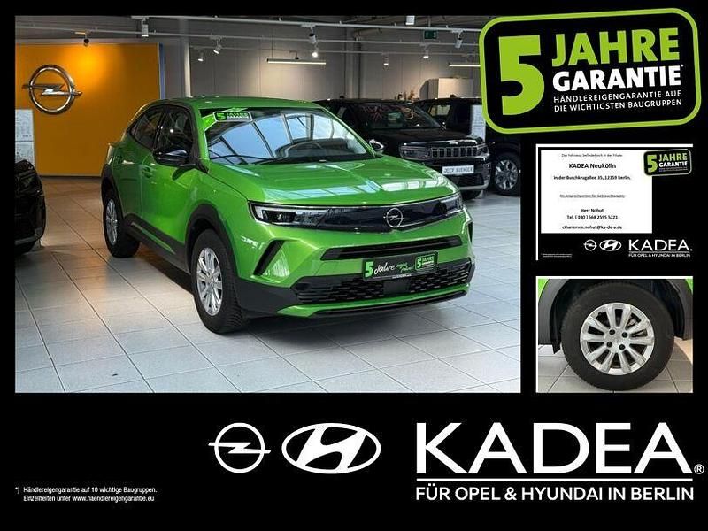 Matcha green/ikone gruen (metallic) Gebraucht 2021 Opel Mokka SUV | 13.490 € (Superpreis) - Bild 1/3