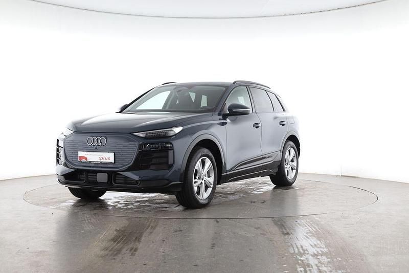 Gebraucht Audi Q6 e-tron Ambiente 185 kW (252 PS) 2025 Plasmablau SUV