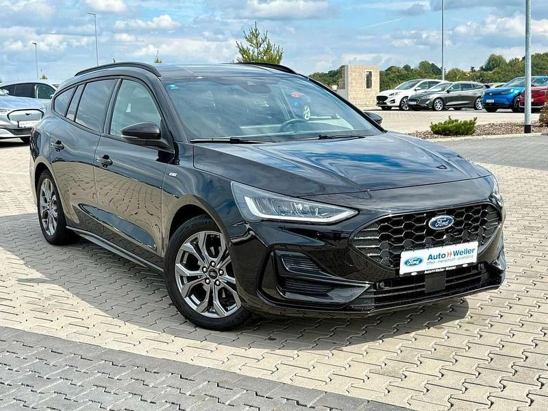 Gebraucht Ford Focus ST-Line 155 PS (114 kW) 2022 Agate black Kombi