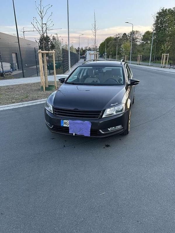 Gebraucht 2011 VW Passat Comfortline Kombi | 9.000 € (Teuer) - Bild 1/4