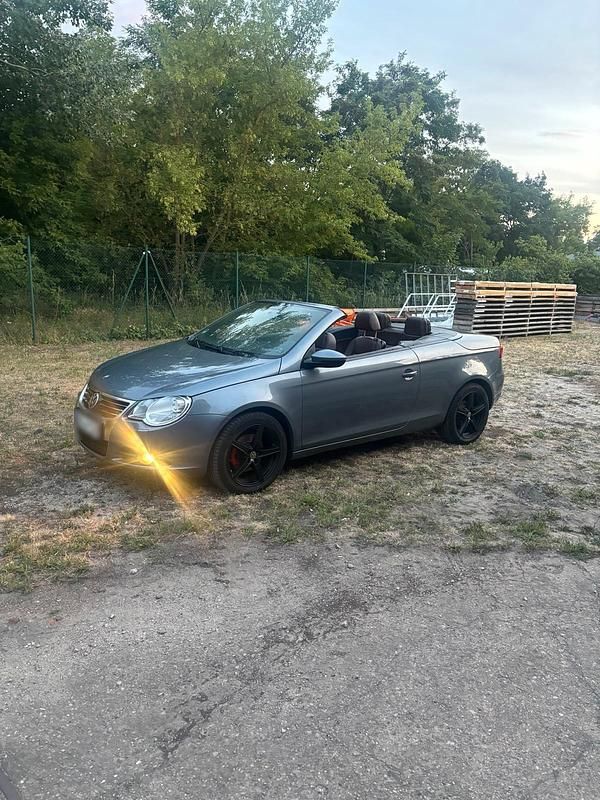 Gebraucht VW Eos 122 PS (89 kW) 2009 Grau Cabrio