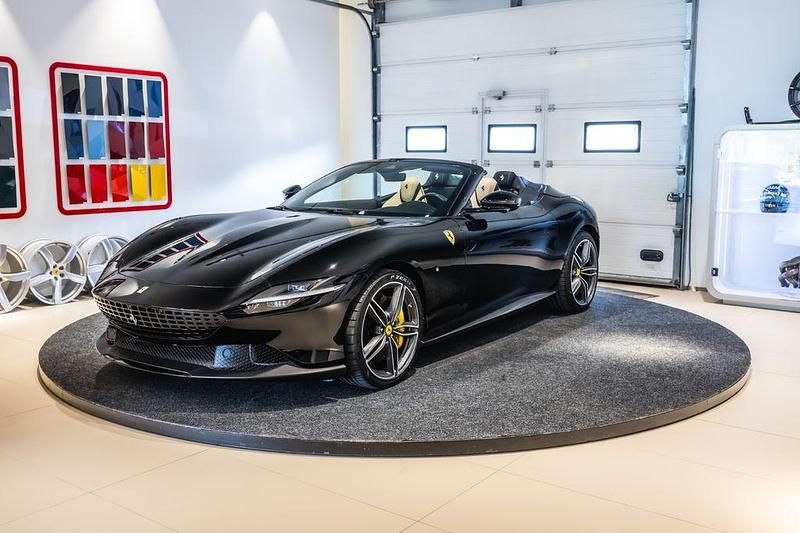 Gebraucht Ferrari Roma 620 PS (456 kW) 2025 Schwarz Cabrio