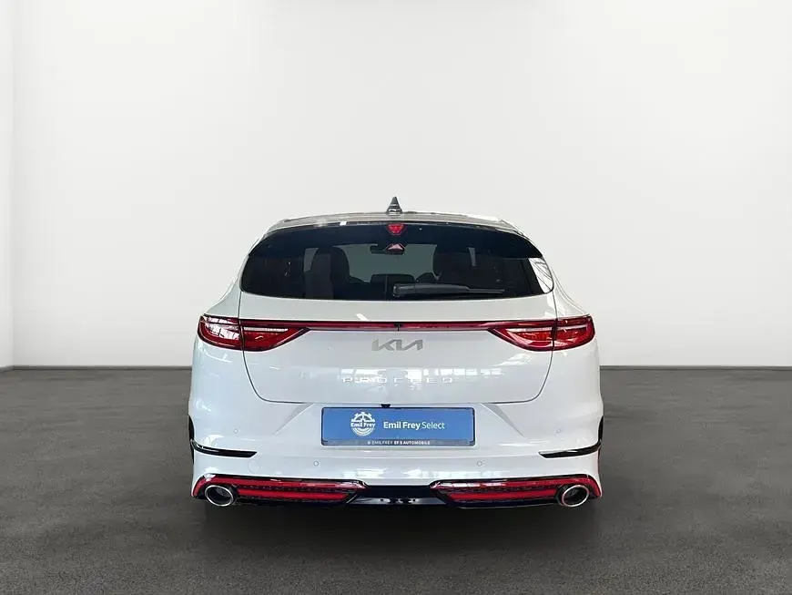 Gebraucht Kia ProCeed GT 204 PS (150 kW) 2023 Weiß Kombi