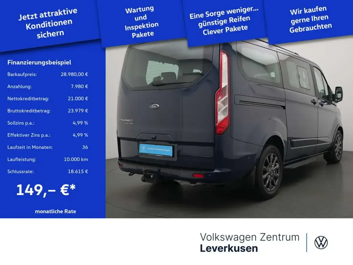 Gebraucht Ford Tourneo Titanium 131 PS (96 kW) 2020 Blazerblau Van / Kleinbus