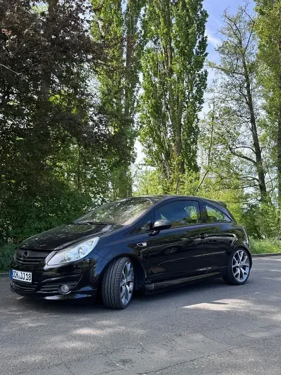 Gebraucht Opel Corsa 150 PS (110 kW) 2008 Schwarz Kleinwagen