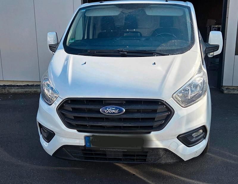 Gebraucht Ford Transit 130 PS (95 kW) 2018 Weiß Limousine