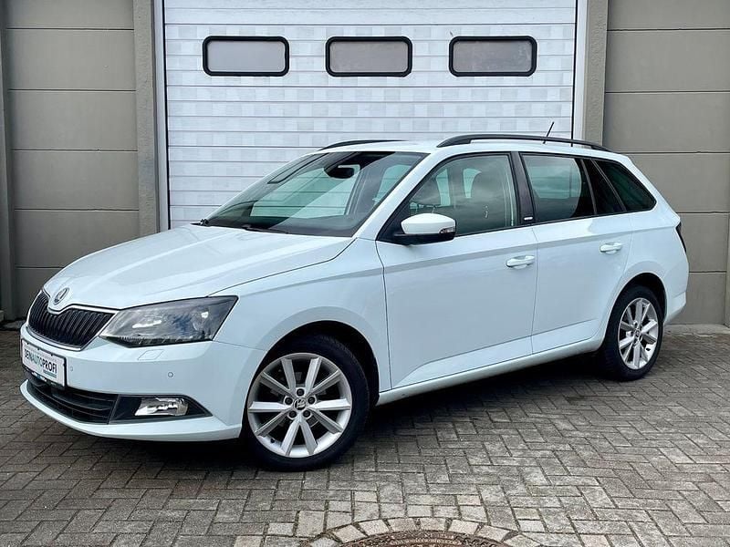 Gebraucht Skoda Fabia Joy 90 PS (66 kW) 2016 Weiß Kombi