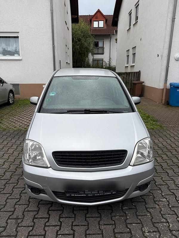 Grau Gebraucht 2010 Opel Meriva Van / Kleinbus | 1.500 € (Guter Preis) - Bild 1/4