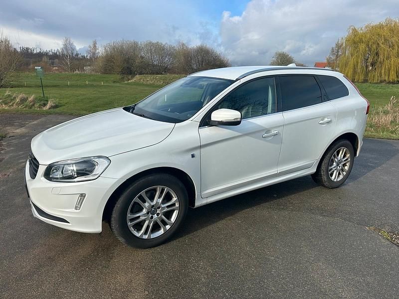Gebraucht Volvo XC60 220 PS (161 kW) 2016 Weiß SUV