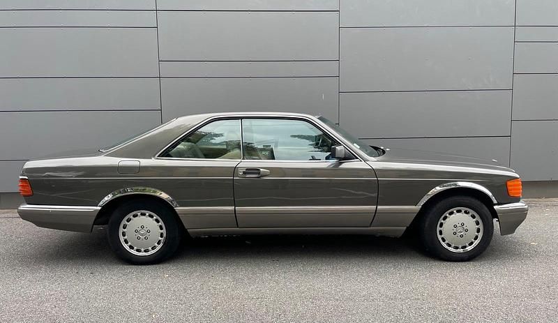 Gebraucht Mercedes 500 265 PS (194 kW) 1986 Grau Coupé