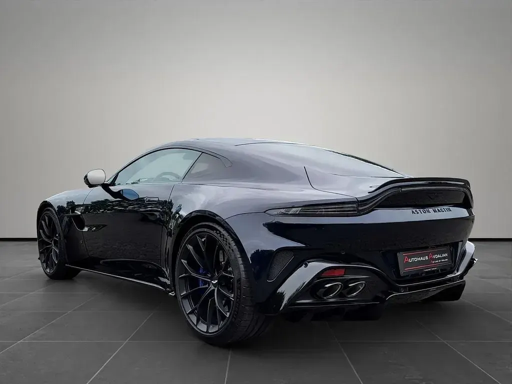 Neu Aston Martin V8 Vantage 680 PS (500 kW) 2026 Blau Coupé