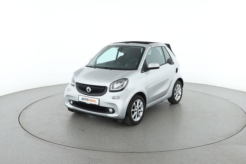 Grau Gebraucht 2016 Smart ForTwo Cabrio Basis Cabrio | 12.060 € (Fairer Preis) - Bild 1/3