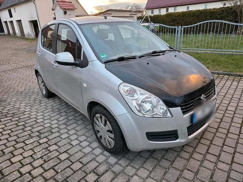 Gebraucht Suzuki Splash 65 PS (47 kW) 2009 Silber Kleinwagen