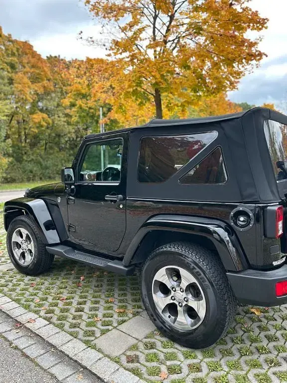 Gebraucht Jeep Wrangler Sahara 200 PS (147 kW) 2017 Schwarz SUV
