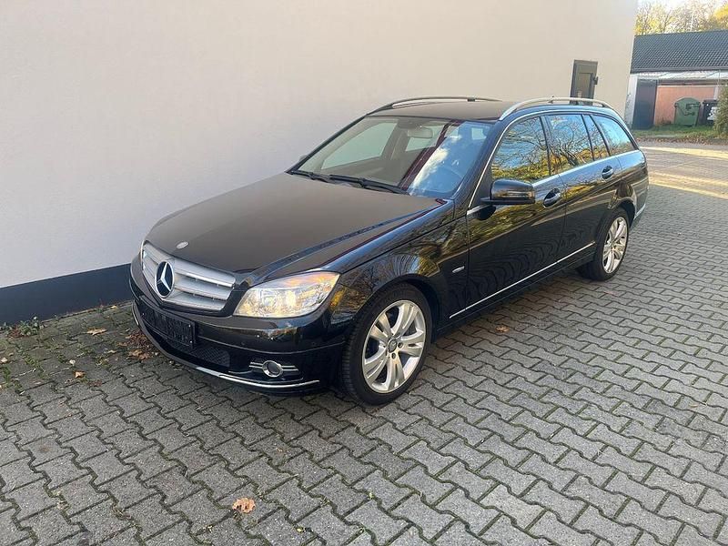 Schwarz Gebraucht 2011 Mercedes C220 Kombi | 5.990 € (Guter Preis) - Bild 1/4