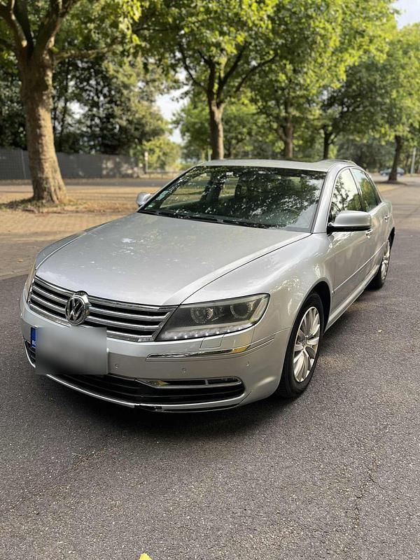 Gebraucht VW Phaeton 245 PS (180 kW) 2012 Silber Limousine