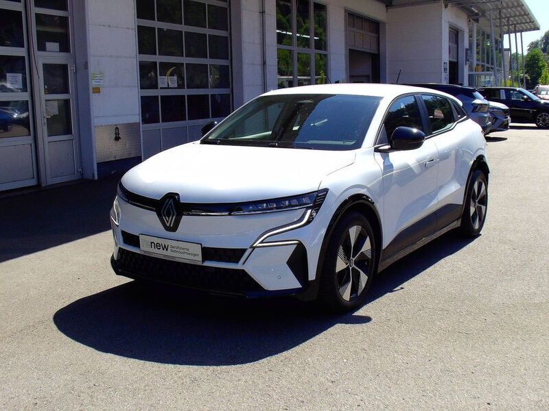 Arktisweiß Gebraucht 2023 Renault Mégane Limousine | 27.500 € (Fairer Preis) - Bild 1/4