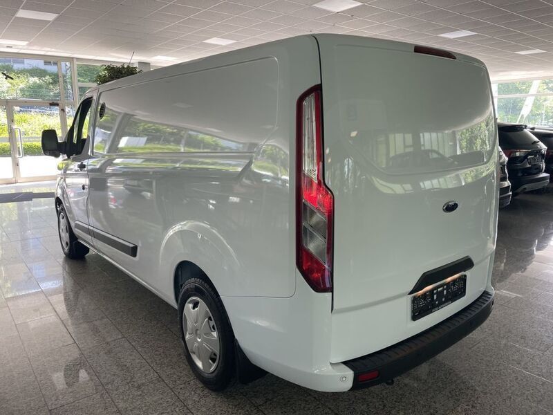 Gebraucht Ford Transit Custom 131 PS (96 kW) 2022 Weiss, metallic Van