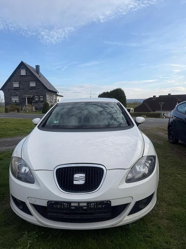 Gebraucht Seat Leon 125 PS (91 kW) 2009 Weiß Kleinwagen