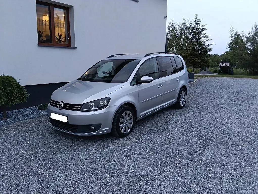 Gebraucht VW Touran Style 140 PS (102 kW) 2011 Silber Van / Kleinbus