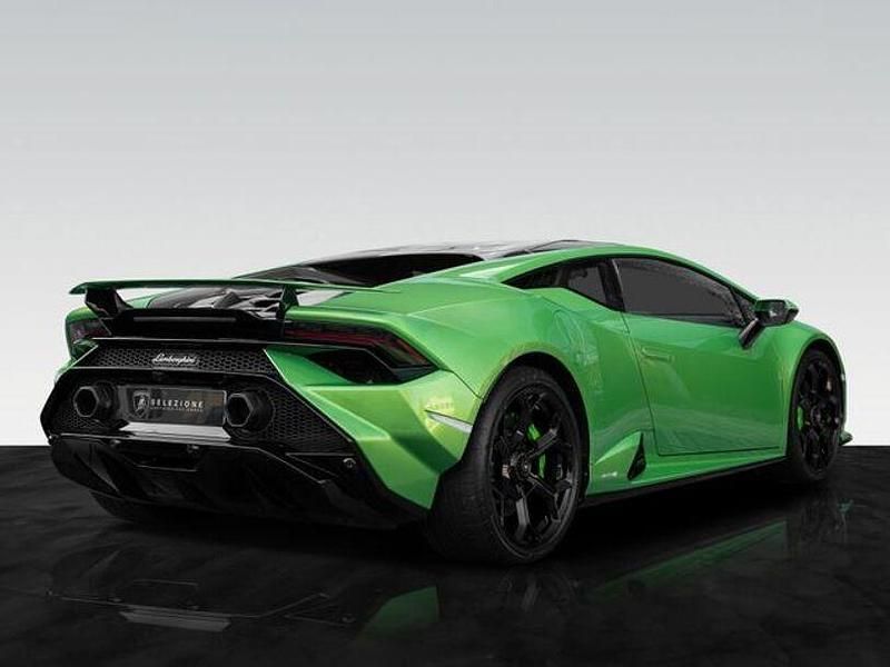 Gebraucht Lamborghini Huracán 640 PS (470 kW) 2024 Grün
