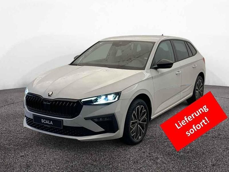 Moonweiß perleffekt Neu 2025 Skoda Scala Kleinwagen | 32.890 € (Teuer) - Bild 1/4