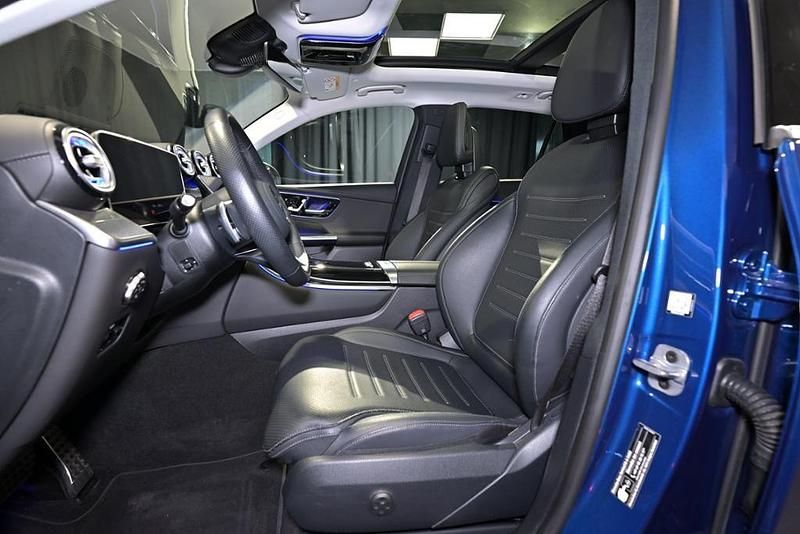 Gebraucht Mercedes GLC300 AMG 258 PS (189 kW) 2024 Metalliclack spektralblau SUV