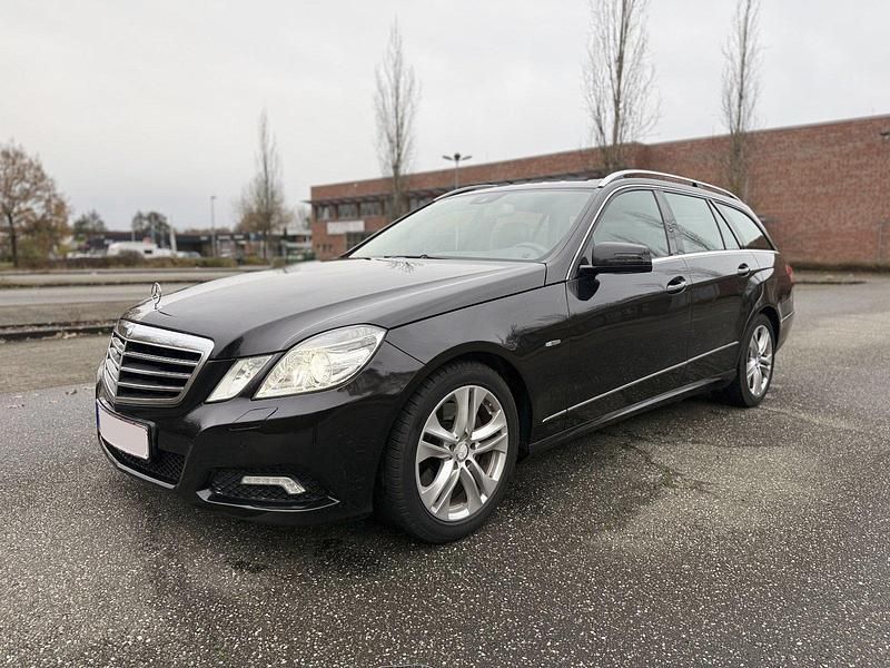 Gebraucht Mercedes E350 231 PS (169 kW) 2010 Schwarz Kombi