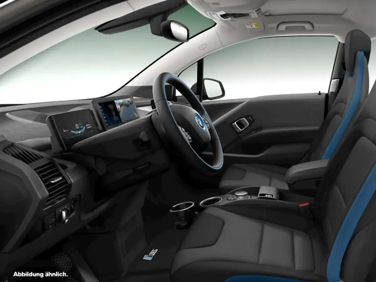 Gebraucht BMW i3 135 kW (184 PS) 2022 Fluid black mit akzent bmw i b Kleinwagen