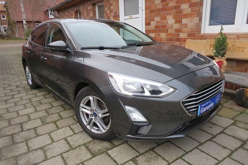 Gebraucht Ford Focus Cool & Connect 125 PS (91 kW) 2018 Limousine