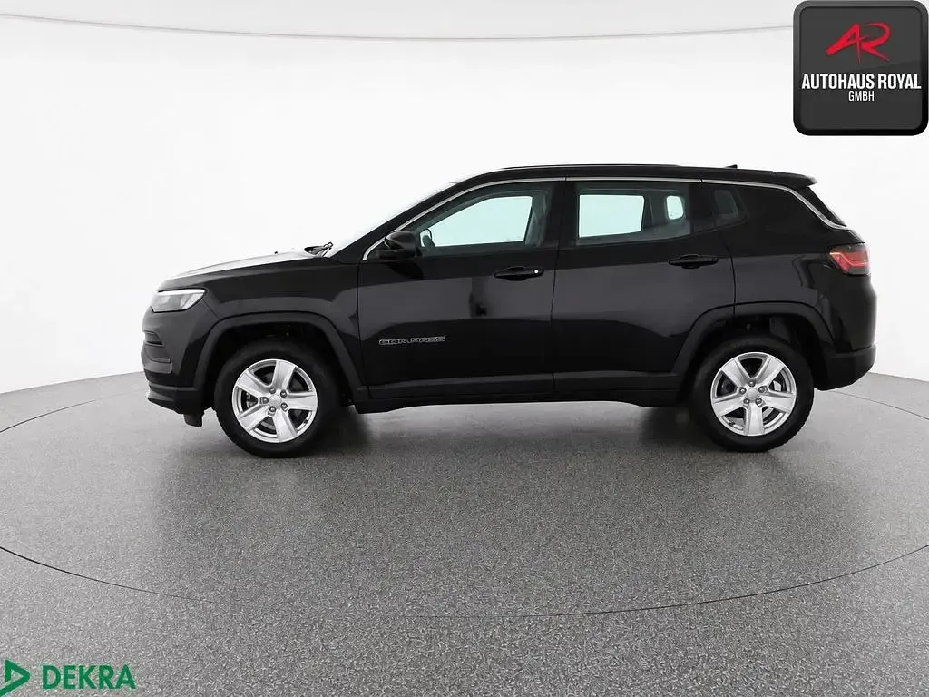 Gebraucht Jeep Compass Altitude 131 PS (96 kW) 2025 Black clear coat SUV