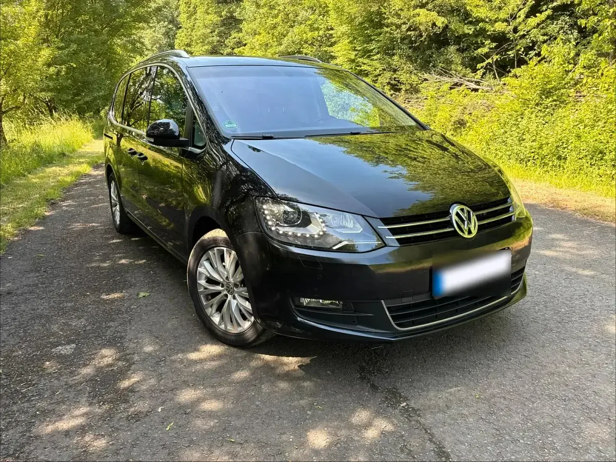 Gebraucht VW Sharan Style 140 PS (102 kW) 2012 Schwarz Van / Kleinbus