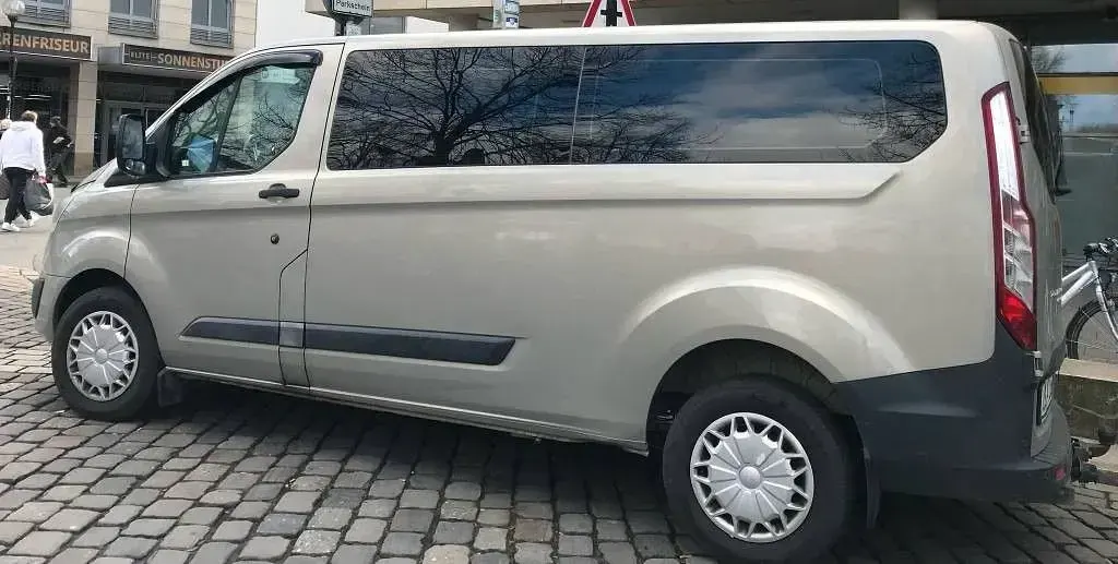 Gebraucht Ford Transit Tourneo 125 PS (91 kW) 2013 Beige Van / Kleinbus