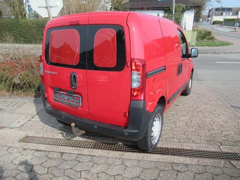 Gebraucht Peugeot Bipper 68 PS (50 kW) 2010 Rot Van / Kleinbus