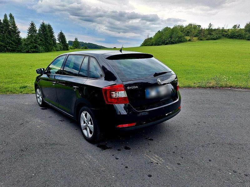 Usata Skoda Rapid 105 CV (77 kW) 2014 Nero Utilitaria