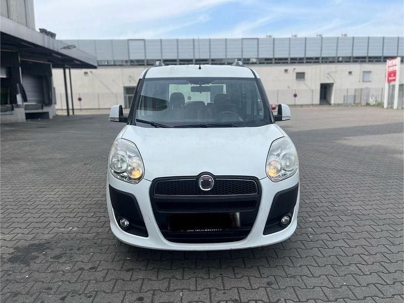 Gebraucht Fiat Doblò 120 PS (88 kW) 2012 Weiß Van / Kleinbus