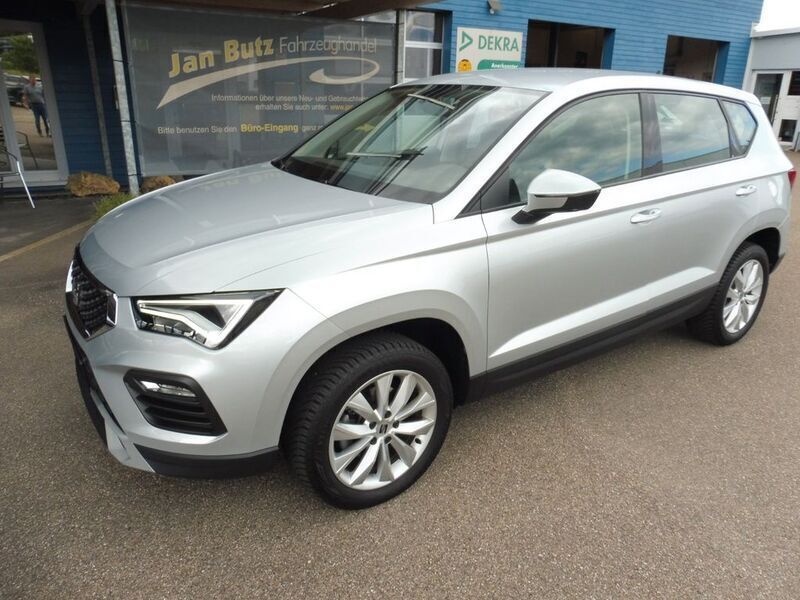 Silber Gebraucht 2023 Seat Ateca Style SUV | 22.890 € (Guter Preis) - Bild 1/4