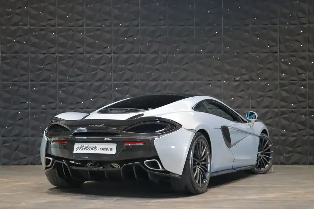 Gebraucht McLaren 570GT 570 PS (419 kW) 2018 Silber