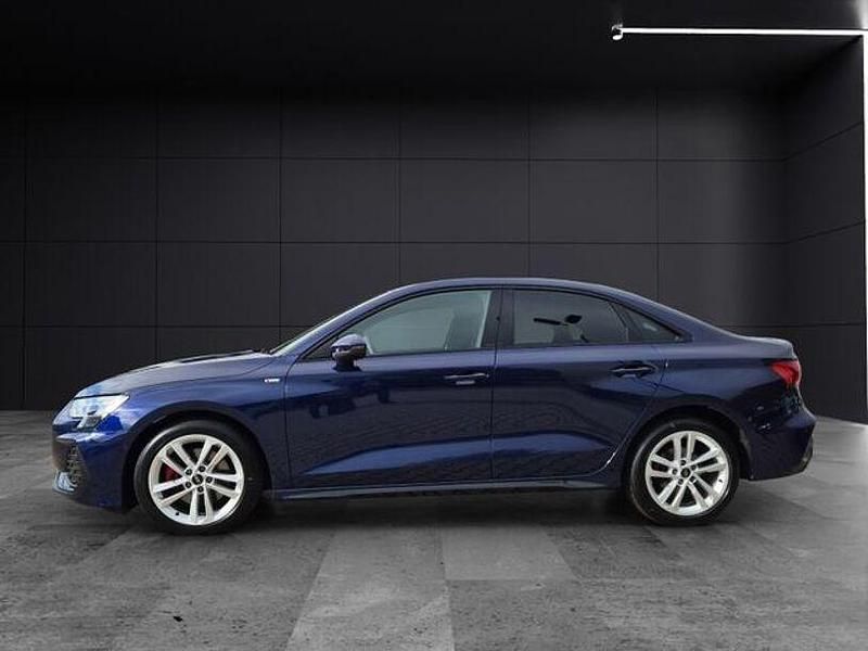 Gebraucht Audi A3 S-Line 150 PS (110 kW) 2025 Navarrablau metallic Limousine