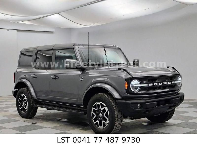 Grau Gebraucht 2023 Ford Bronco Outer Banks SUV | 50.267 € (Guter Preis) - Bild 1/4