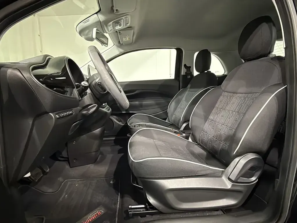 Gebraucht Fiat 500e 86 kW (118 PS) 2023 Schwarz Limousine