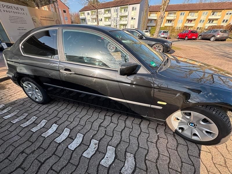 Gebraucht BMW 316 115 PS (84 kW) 2002 Schwarz Coupé
